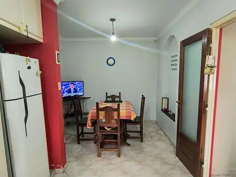 Casa 3 ambientes con 1 baño