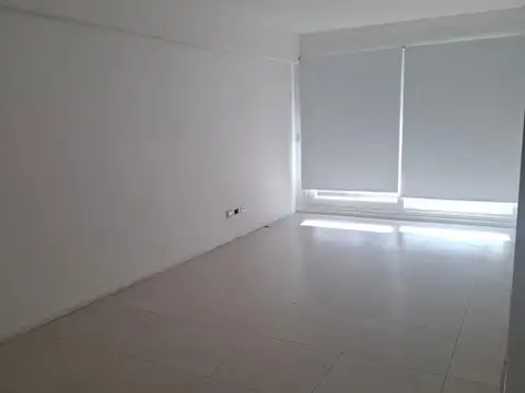 Departamento de 4 Ambientes con Cochera, en Belgrano