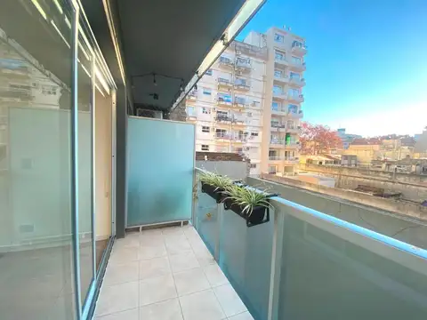 Luis Maria Drago 200, Piso 3