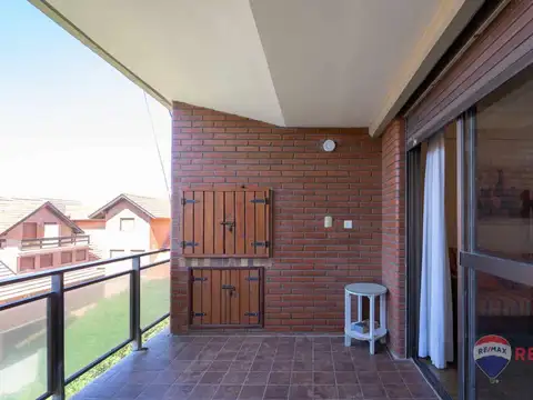 DEPARTAMENTO VENTA PINAMAR 5 AMB COCHERA MTS PLAYA