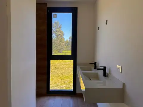 CASA VENTA 5 DORMOTORIOS PISCINA HARAS DEL SUR 2