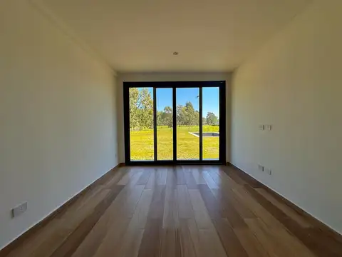 Casa en Venta en Haras Del Sur 2, USD 235.000