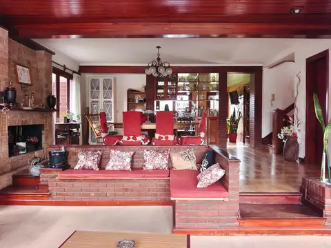 Casa en Venta de 6 dormitorios