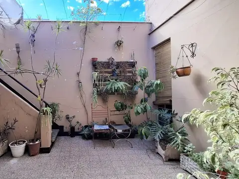PH 220 m2 en Barracas con balcón, patio y terraza Venta