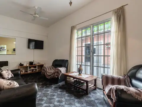 Depto Tipo Casa en Venta 40 años