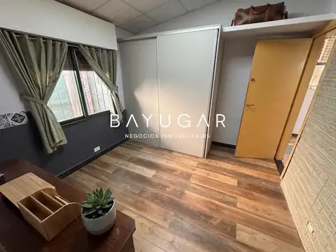 Venta - Casa Quinta con Pileta y Terreno de 2273 mts -  Apto Crédito