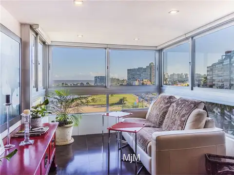 Departamento en Venta en Puerto Buceo , USD 1.050.000