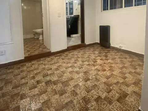 Depto Tipo Casa en Alquiler 40 años