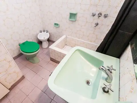 Depto Tipo Casa en Venta 54 años