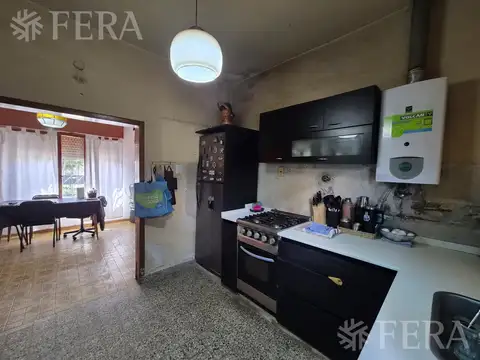 Depto Tipo Casa 5 ambientes con 2 baños