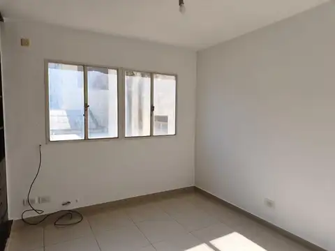 Dpto 1 Dorm. Santa Fe/Bv. Oroño - Alquiler - Amplio y Luminoso.-
