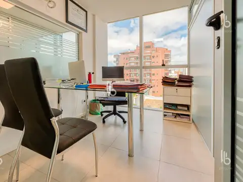 Oficina en Venta al Este