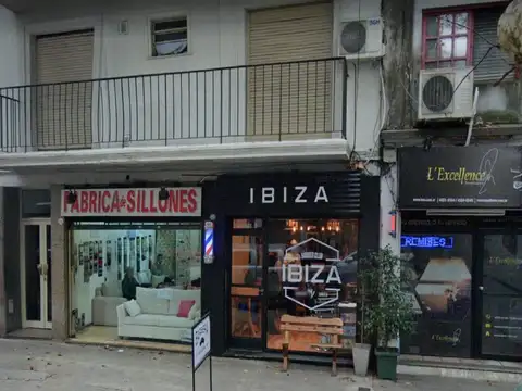 Exelente local chico a 1 cuadra de cuenca sobre Beiro