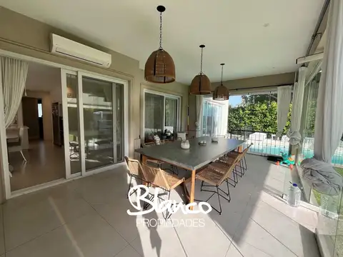 Casa en Venta en Ayres Plaza, USD 690.000