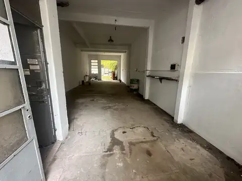 Arias 3100, Piso Pb