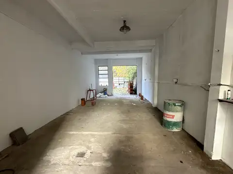 Arias 3100, Piso Pb