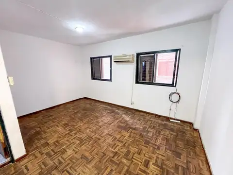 Departamento en Alquiler en Abasto, $ 220.000