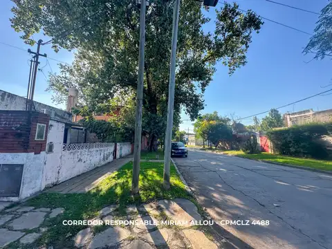Depto Tipo Casa en Venta de 4 dormitorios