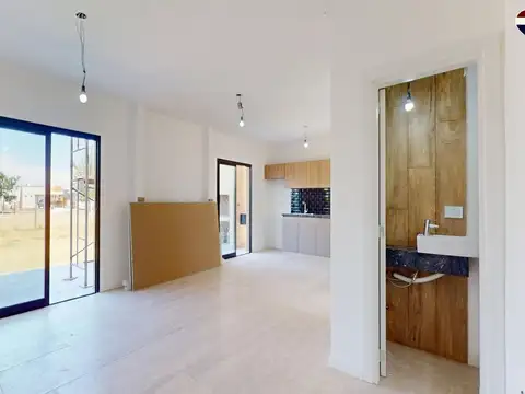 VENTA CASA 4 AMBIENTES BARRIO LAGUNA AZUL 130M2