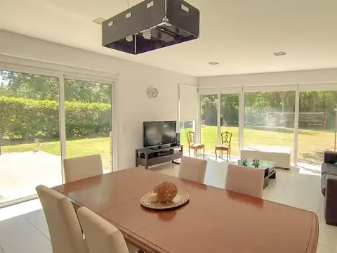 Casa en Venta al Oeste