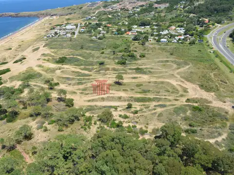 Lote de Mayor Área en la Zona - Las Grutas- Primera Linea - Ideal Inversión - Apto para Desarrollo