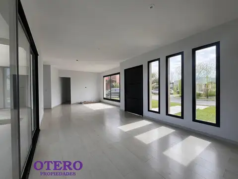 Casa en Venta en Horizontes al Sur, USD 220.000