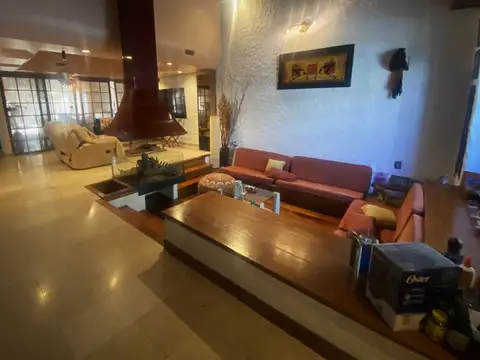 Casa en Venta de 5 dormitorios