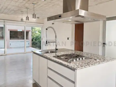 Casa en Alquiler 15 años