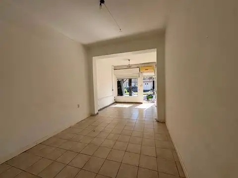 Local en Alquiler en Esperanza, $ 450.000
