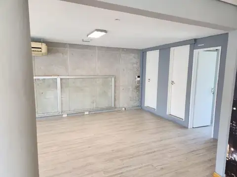 Oficina en Alquiler en La Lucila, USD 1.600
