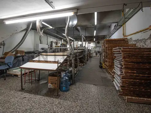 VENTA  LOCAL COMERCIAL Y/O DEPOSITO CON OFICINAS, CABALLITO, CIUDAD AUTONOMA DE BUENOS AIRES