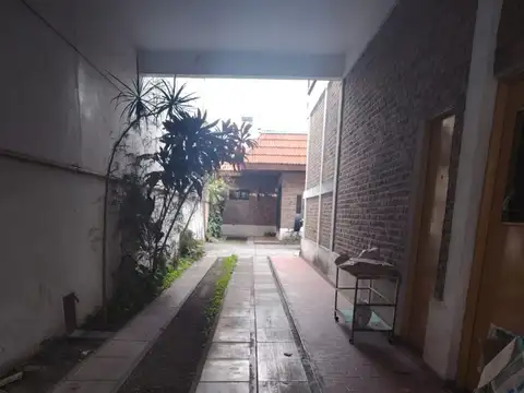 Armenia 2500, Piso 1