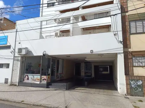 Velez Sarsfield y Avenida Alberdi