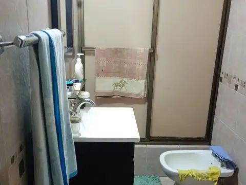 Depto Tipo Casa en Venta en Valentin Alsina, USD 75.000