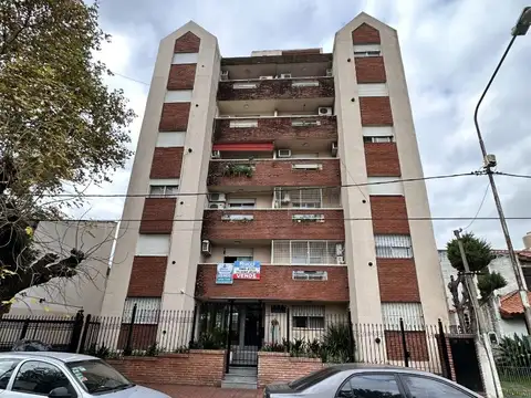 Balcarce 100, Piso 1