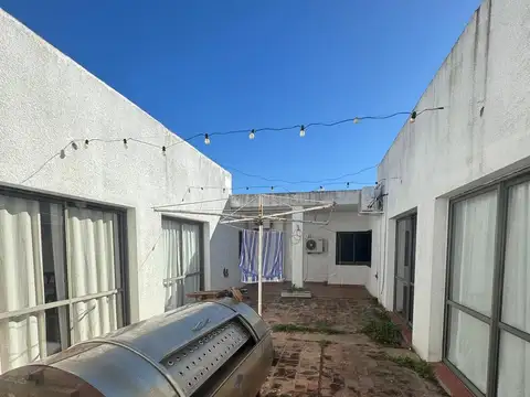 Local en Venta en Las Parejas, USD 799.000