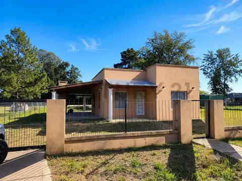 VENTA CASA 3 AMBIENTES, PILETA Y GRAN LOTE 2000 M2