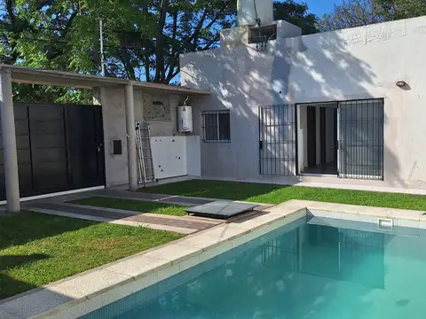 VENDE CASA 1 AMBIENTE A CONSTRUIR   CON PILETA- A ESTRENAR- CHILAVERT-