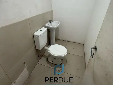 Galpon en Venta 49  mts Fondo