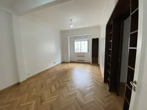 PARAGUAY 1800, Piso 4