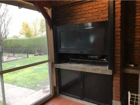 HERMOSA PROPIEDAD EN RICARDONE