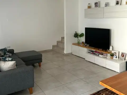 Depto Tipo Casa en Venta de 2 dormitorios