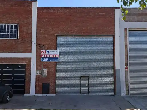 Alquiler galpón de 90 m²