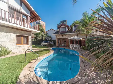 VENTA CASA 6 AMBIENTES B. PARQUE AGUIRRE, ACASSUSO