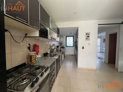 PH 3 DORMITORIOS CALLE COMODORO RIVADAVIA CIPO