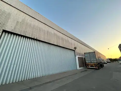 Galpon en Alquiler 40  mts Frente