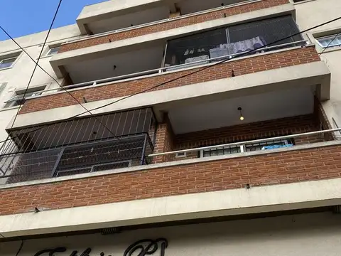 Departamento 2 Ambientes En Venta - Moreno Centro