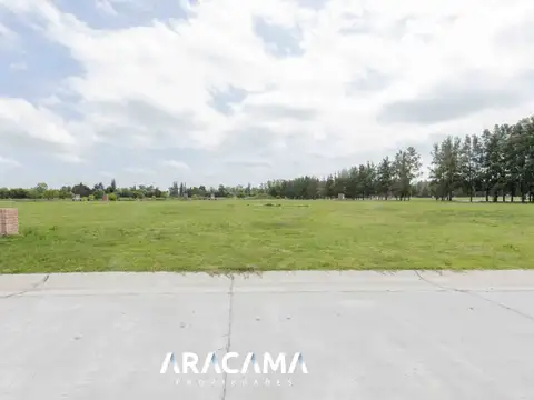 Terreno en Venta en Los Naranjos, USD 80.000