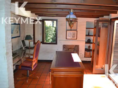 VENTA CASA 5 DORMITORIOS EN VILLA ELISA