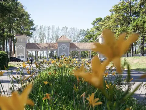 Pinares Country Club al 100